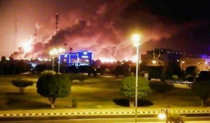 عاجل | الحوثيون يستهدفون شركة ارامكو السعودية بست طائرات مسيرة والتلفزيون السعودي يؤكد ويكشف حجم الأضرار التي لحقت بمصافي النفط في الرياض